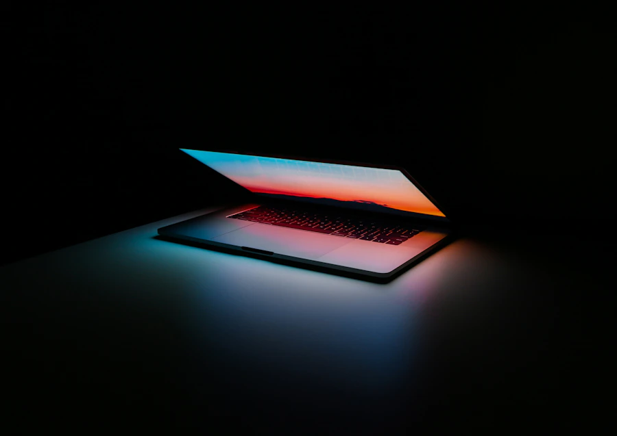 Tela com código e interface técnica